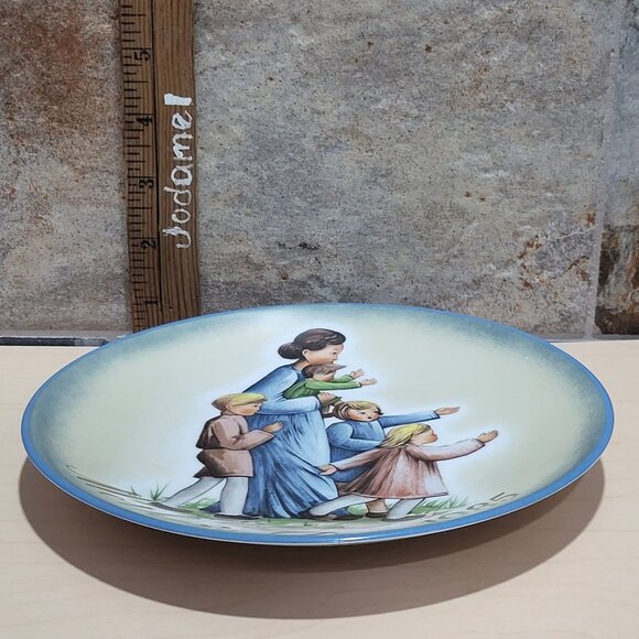 Schmid Hummel Mothers Day 1985 A Mothers Journey Decorative Wall Hanging Plate - Picture 7 of 11
